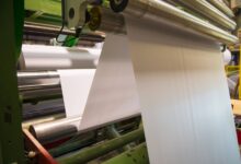 Usos del papel plastificado en el sector industrial
